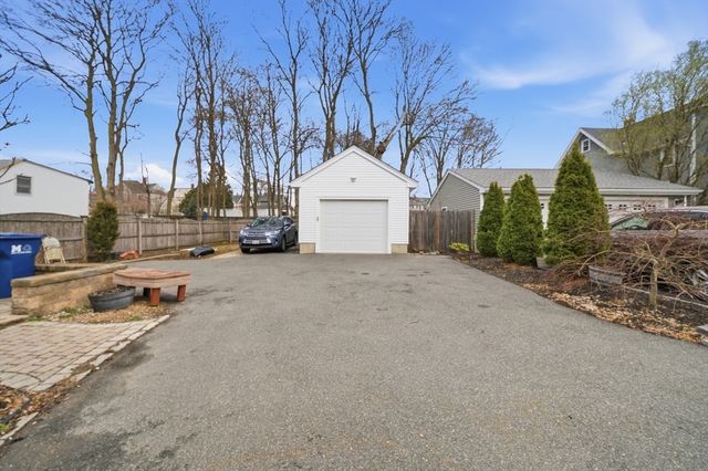 395 Lebanon St, Melrose, MA 02176