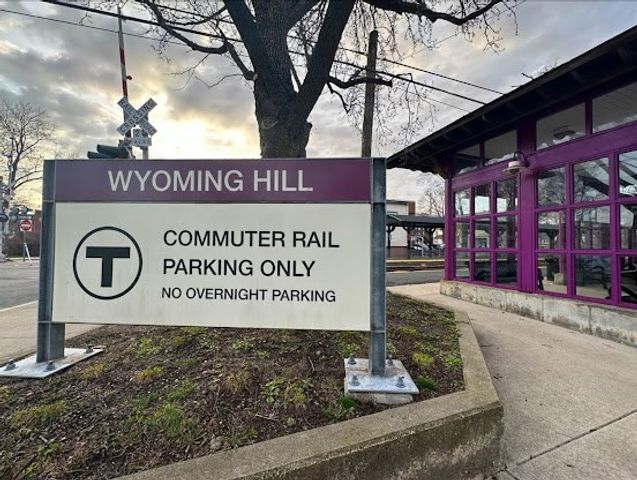 395 Lebanon St, Melrose, MA 02176