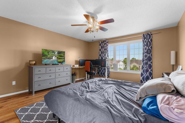 1102 Southern Hills Lane SW, Rochester, MN 55902