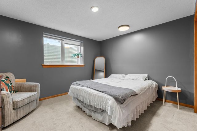 1102 Southern Hills Lane SW, Rochester, MN 55902