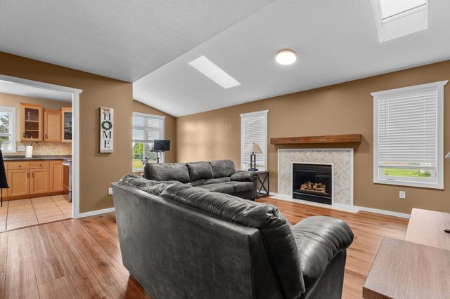 1102 Southern Hills Lane SW, Rochester, MN 55902