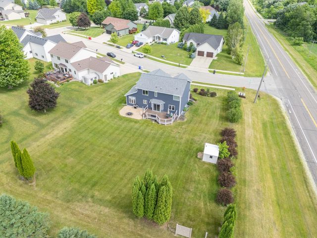 1102 Southern Hills Lane SW, Rochester, MN 55902