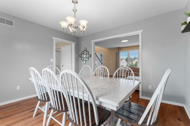 1102 Southern Hills Lane SW, Rochester, MN 55902