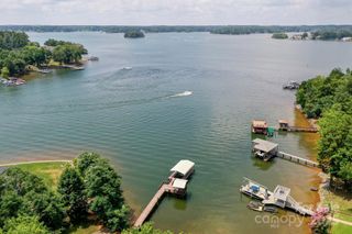 136 Buttercup Drive, Mooresville, NC 28117