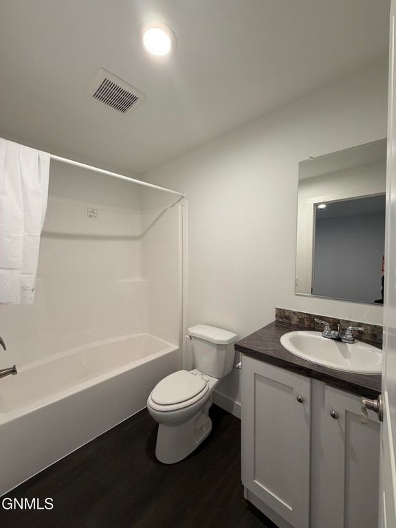 105 Countryside Lane, Mandan, ND 58554 photo 6