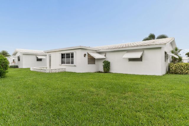 507 SW 18TH Street, Boynton Beach, FL 33426