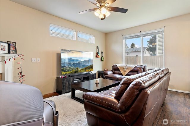 111 178th Street Ct E, Spanaway, WA 98387