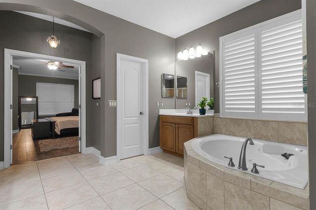 413 MACCHI AVENUE, Oakland, FL 34787