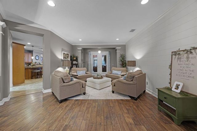 413 MACCHI AVENUE, Oakland, FL 34787