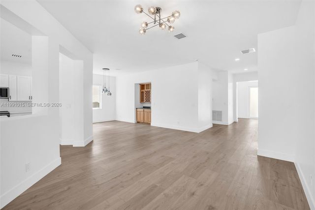 19381 Stonebrook St, Weston, FL 33332