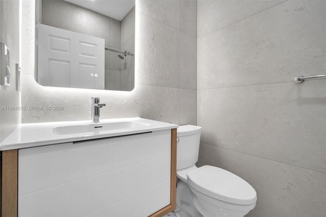 19381 Stonebrook St, Weston, FL 33332