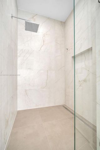 19381 Stonebrook St, Weston, FL 33332