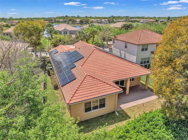 19381 Stonebrook St, Weston, FL 33332