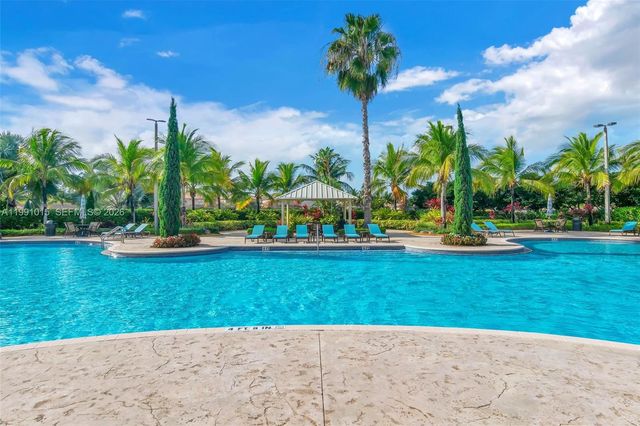 19381 Stonebrook St, Weston, FL 33332