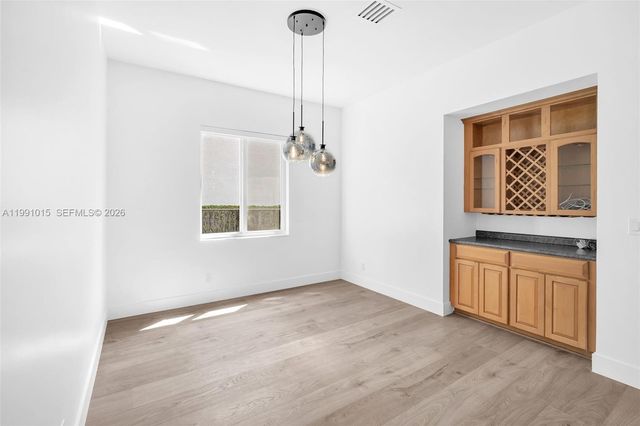 19381 Stonebrook St, Weston, FL 33332