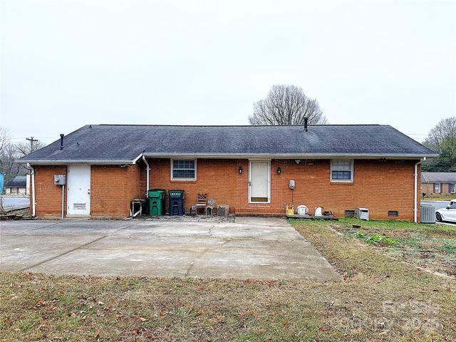 6841 Idlewild Road, Charlotte, NC 28212