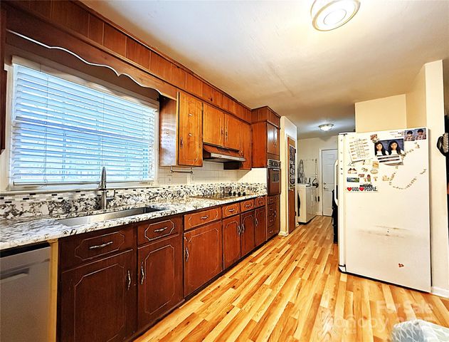 6841 Idlewild Road, Charlotte, NC 28212