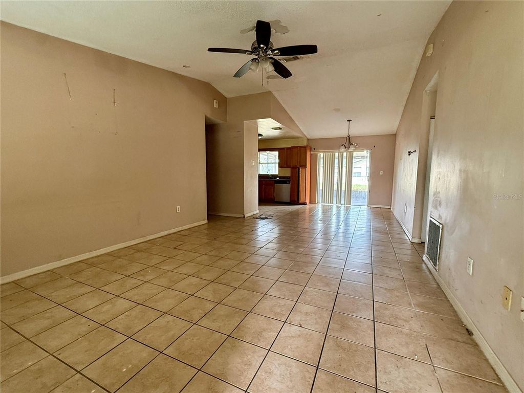 Image 2 of property listing at 303 CORTEZ COURT, Kissimmee, FL 34758