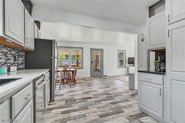 158 Van Evera Road, Tallmadge, OH 44278