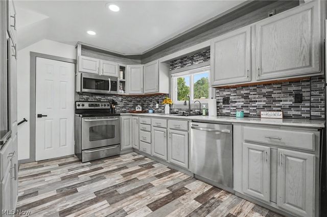 158 Van Evera Road, Tallmadge, OH 44278