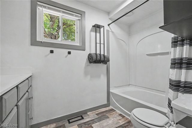 158 Van Evera Road, Tallmadge, OH 44278