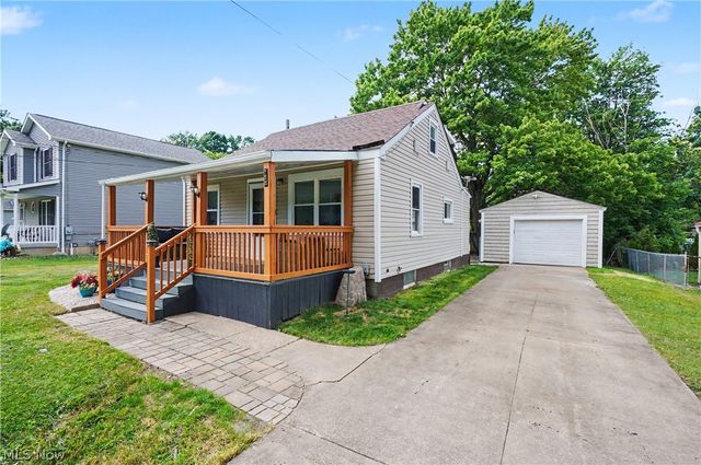 158 Van Evera Road, Tallmadge, OH 44278