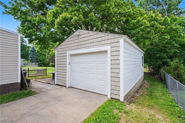 158 Van Evera Road, Tallmadge, OH 44278