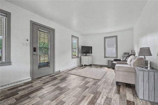 158 Van Evera Road, Tallmadge, OH 44278