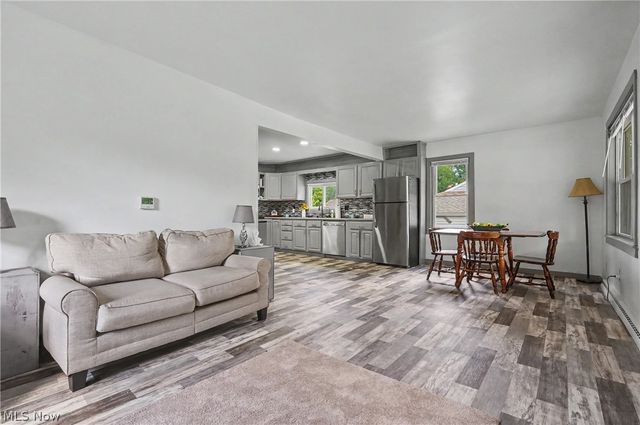 158 Van Evera Road, Tallmadge, OH 44278