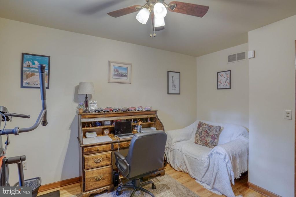 29 HOYLAKE CT, Dover, DE 19904