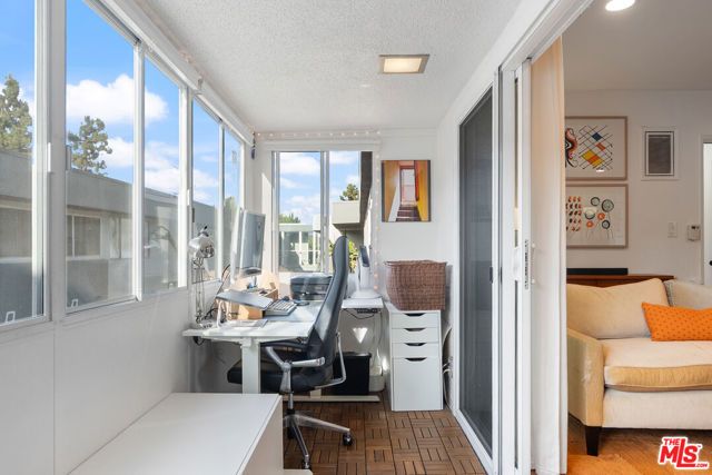 315 N Hillcrest Boulevard 19, Inglewood, CA 90301