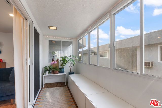 315 N Hillcrest Boulevard 19, Inglewood, CA 90301