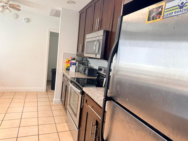 7797 San Marcos Place, Boca Raton, FL 33433