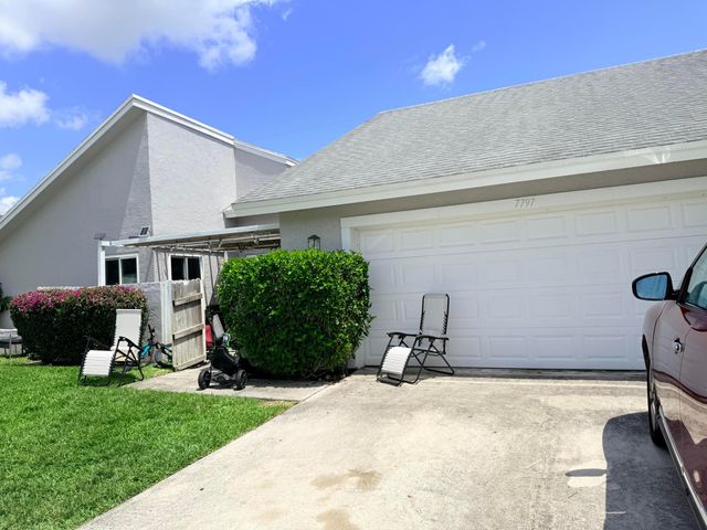 7797 San Marcos Place, Boca Raton, FL 33433