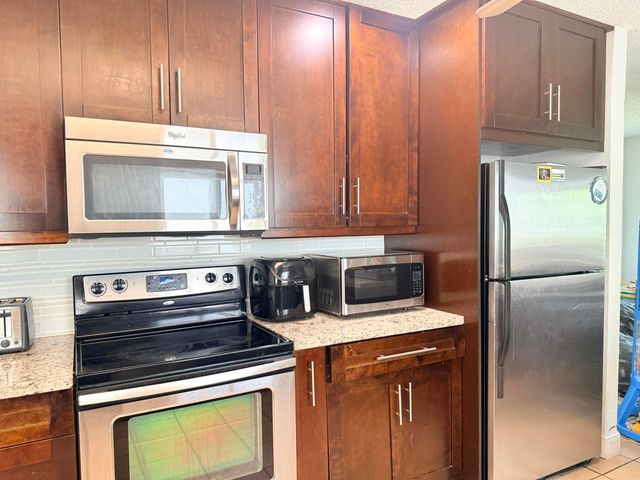 7797 San Marcos Place, Boca Raton, FL 33433