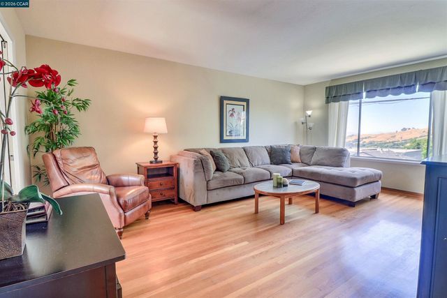6830 Del Monte Ave, Richmond, CA 94805