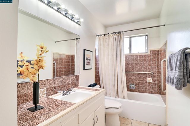 6830 Del Monte Ave, Richmond, CA 94805