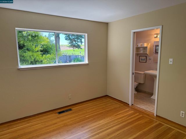6830 Del Monte Ave, Richmond, CA 94805