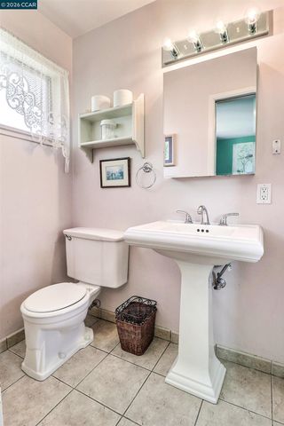 6830 Del Monte Ave, Richmond, CA 94805