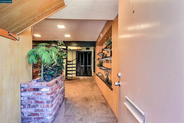 6830 Del Monte Ave, Richmond, CA 94805