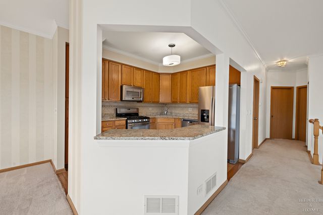 1100 Ellsworth Drive, Grayslake, IL 60030