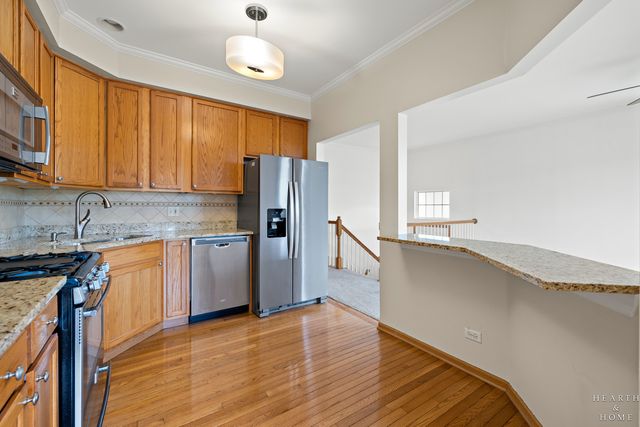 1100 Ellsworth Drive, Grayslake, IL 60030