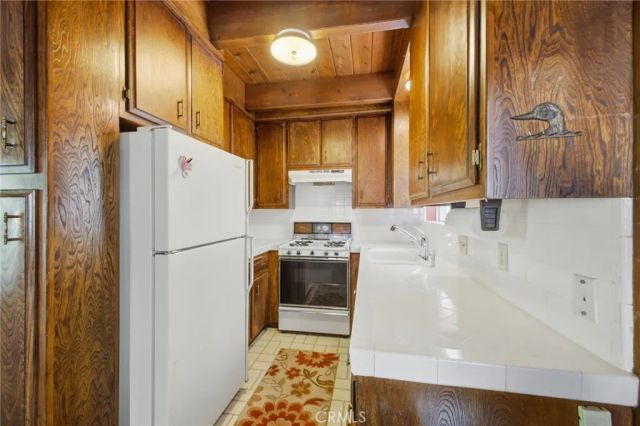 27352 Alpen Drive, Lake Arrowhead, CA 92352