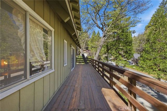 27352 Alpen Drive, Lake Arrowhead, CA 92352