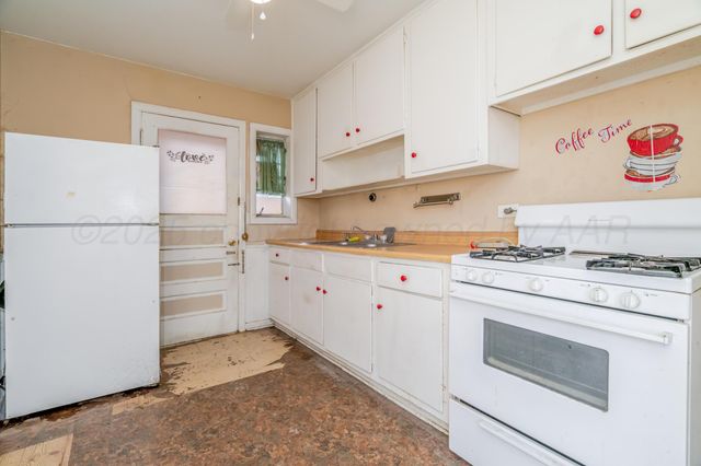 3002 CURTIS Drive, Amarillo, TX 79109