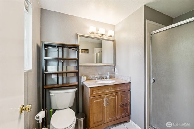 3021 NE 201st Place, Lake Forest Park, WA 98155