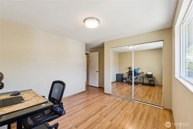 3021 NE 201st Place, Lake Forest Park, WA 98155