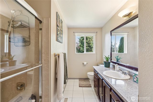 3021 NE 201st Place, Lake Forest Park, WA 98155