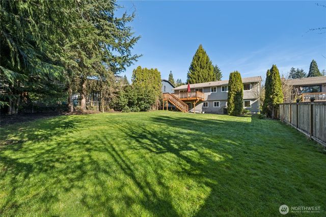 3021 NE 201st Place, Lake Forest Park, WA 98155