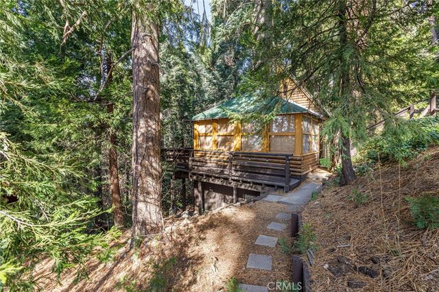529 West Victoria Court, Lake Arrowhead, CA 92352